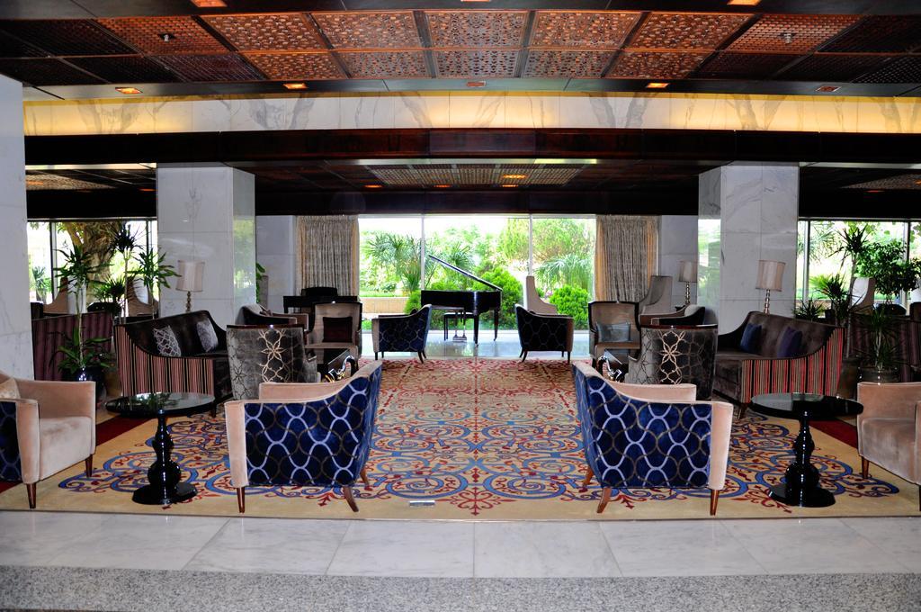Royal Tulip Alrasheed Hotel Baghdād Exterior foto