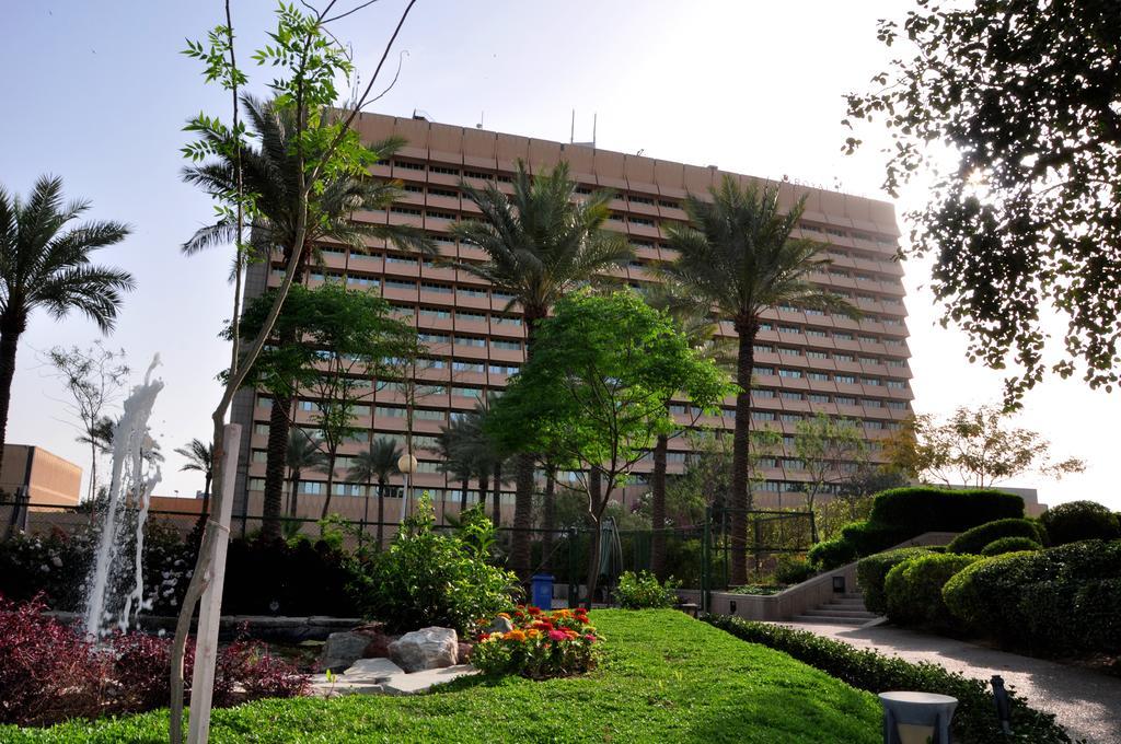Royal Tulip Alrasheed Hotel Baghdād Exterior foto