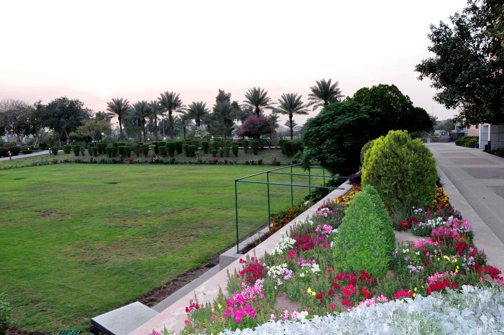 Royal Tulip Alrasheed Hotel Baghdād Exterior foto