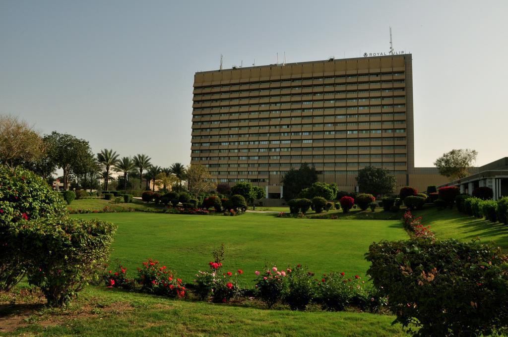 Royal Tulip Alrasheed Hotel Baghdād Exterior foto