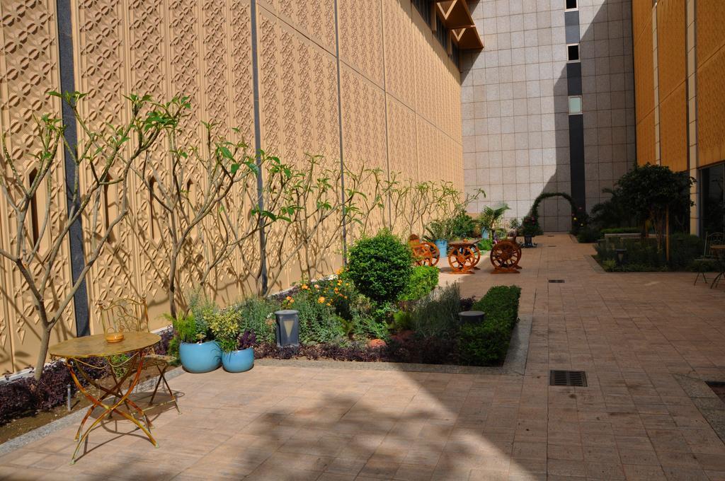 Royal Tulip Alrasheed Hotel Baghdād Exterior foto