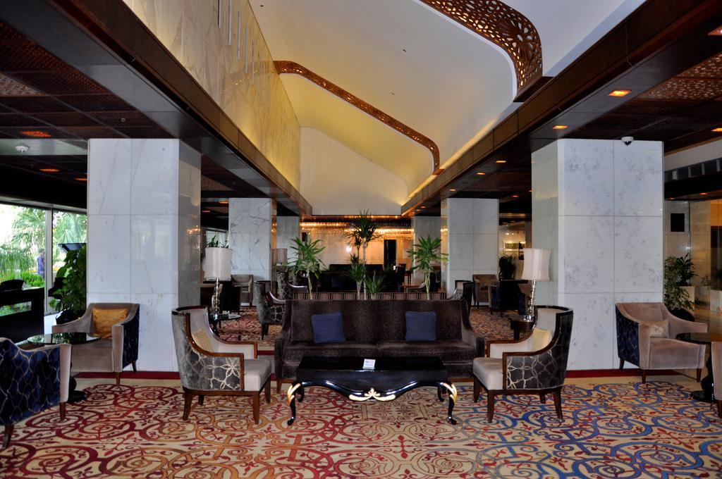 Royal Tulip Alrasheed Hotel Baghdād Exterior foto
